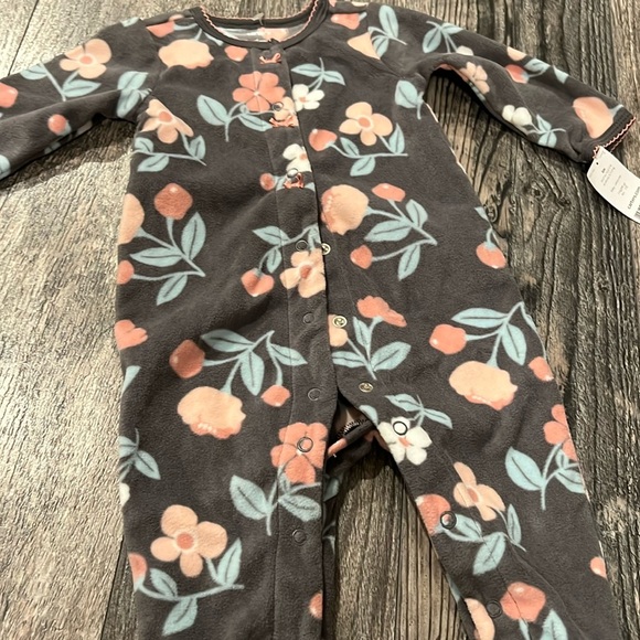 Carters 6 months girls fleece warm pajamas footies new - Picture 6 of 6